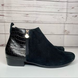 Munro | Black Suede and Croco Embossed Ankle Boots | Comfort